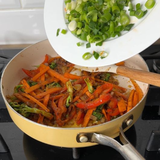 add-spring-onion-and-fry