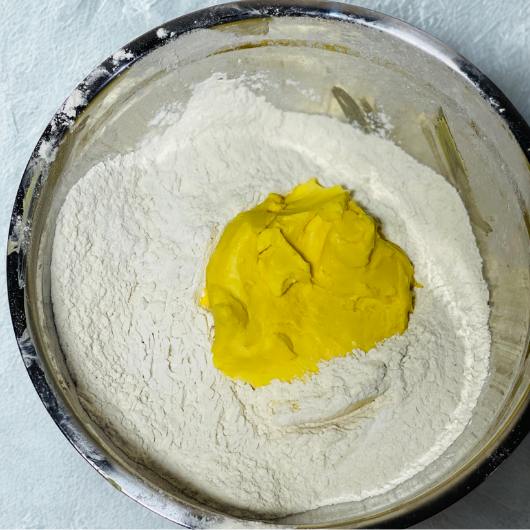 mix-the-the-meat-dough