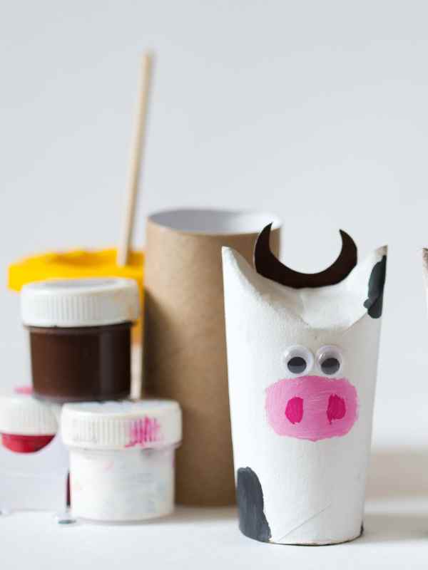 Why-Youll-Love-DIY-Christmas-Crafts-from-Recycled-Materials