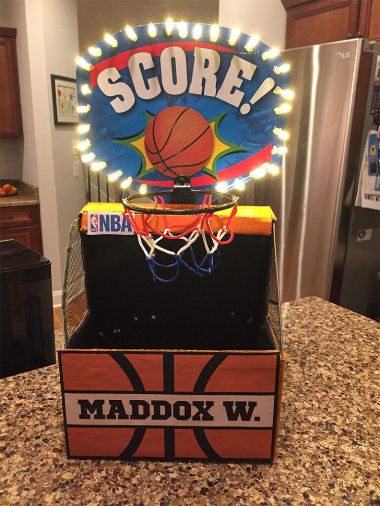 Valentines-Day-Boxes-for-Boys