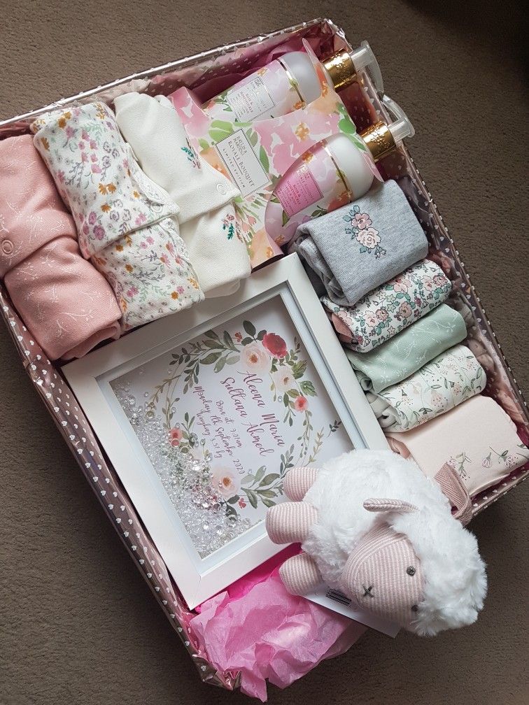 Styling-the-Basket-for-a-Calm-Inviting-Look