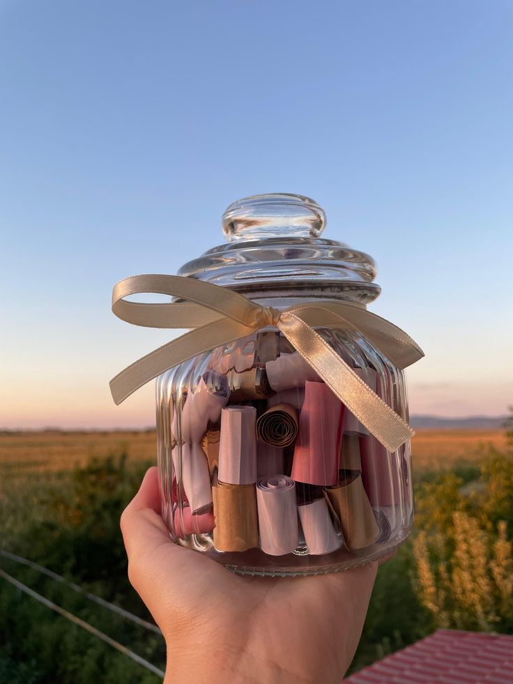 What-Makes-a-Memory-Jar-So-Powerful