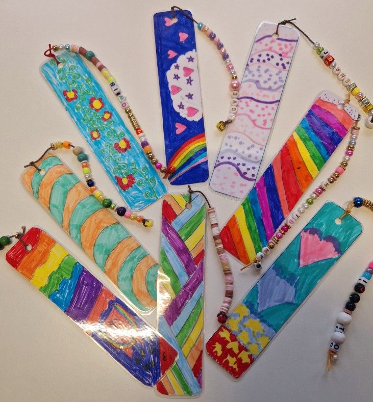 DIY-Bookmarks-Grandma-and-Grandkids-Craft-Night.