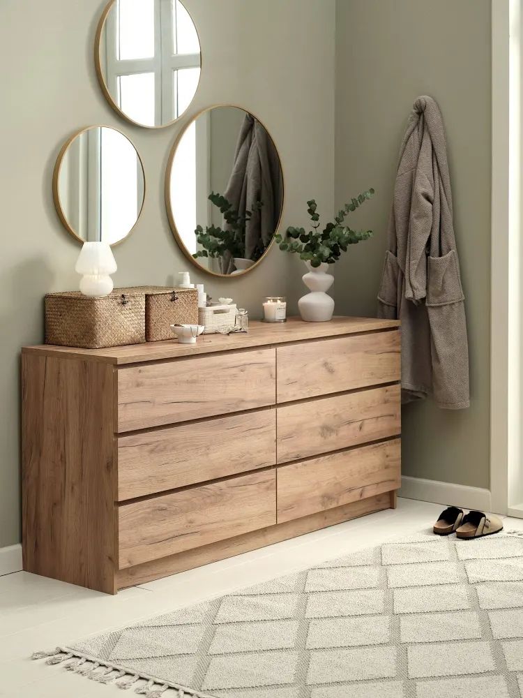 Low-Sideboard-