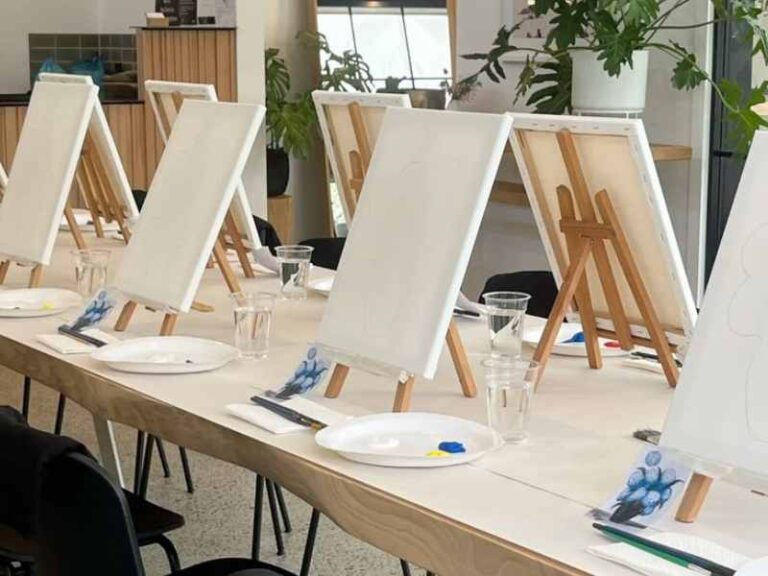 Paint-and-Sip-Craft-Night-Ideas.