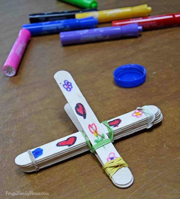 Catapult-Craft-4th of July popsicle stick crafts