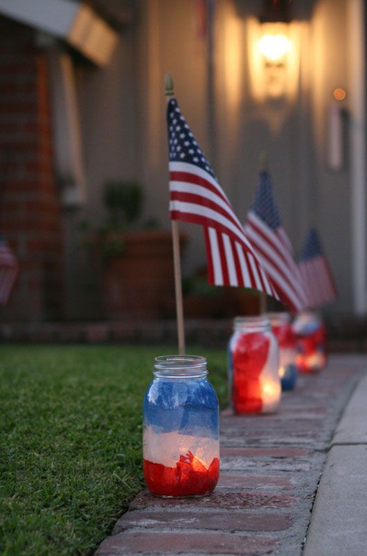 Mason-Jar-Flag-Luminary