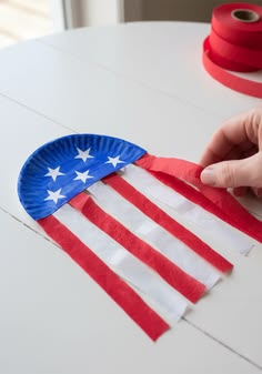 Paper-Plate-Flag-4th-of-july-flag-crafts-for-kids.