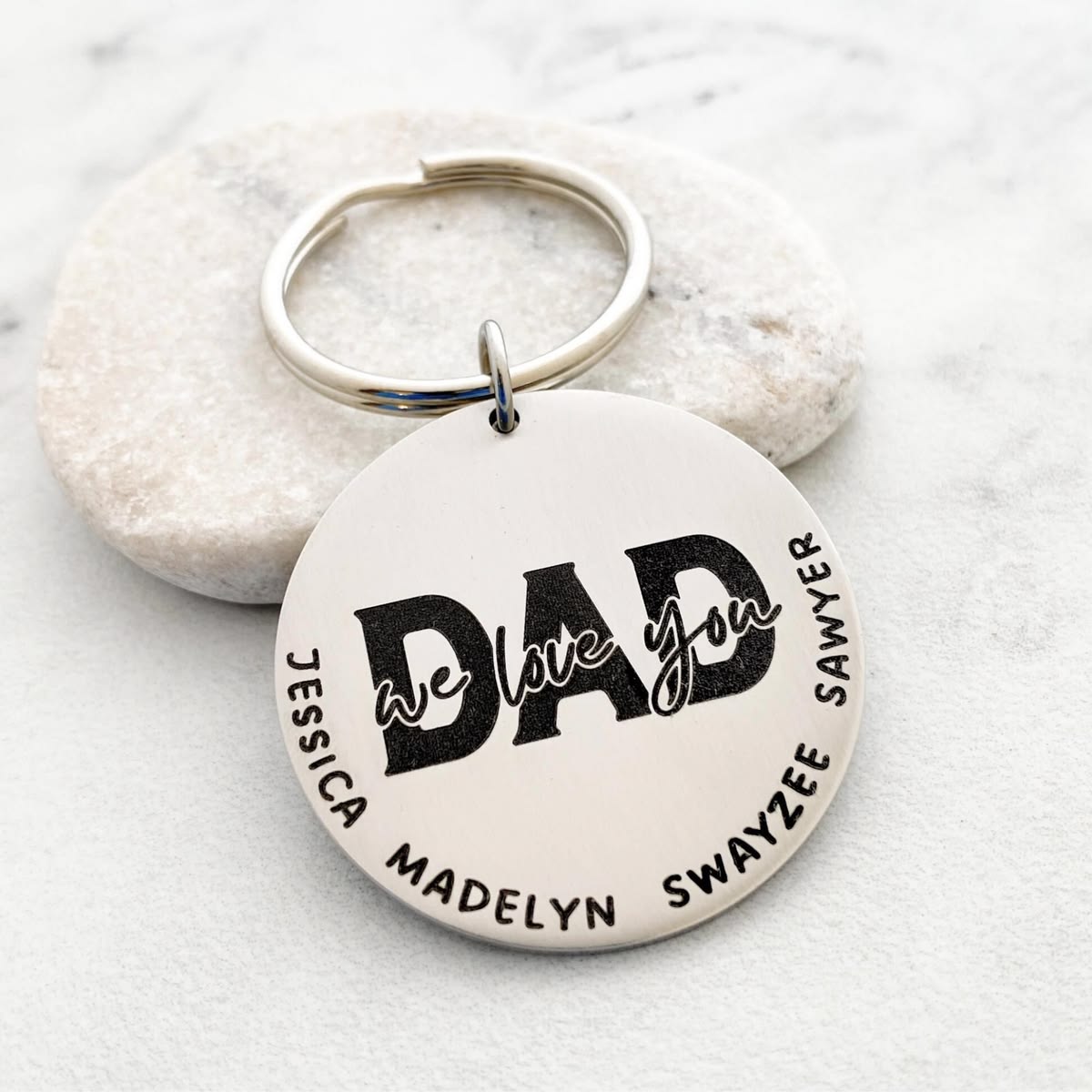 Personalized-Keychain-With-Meaningful-Date