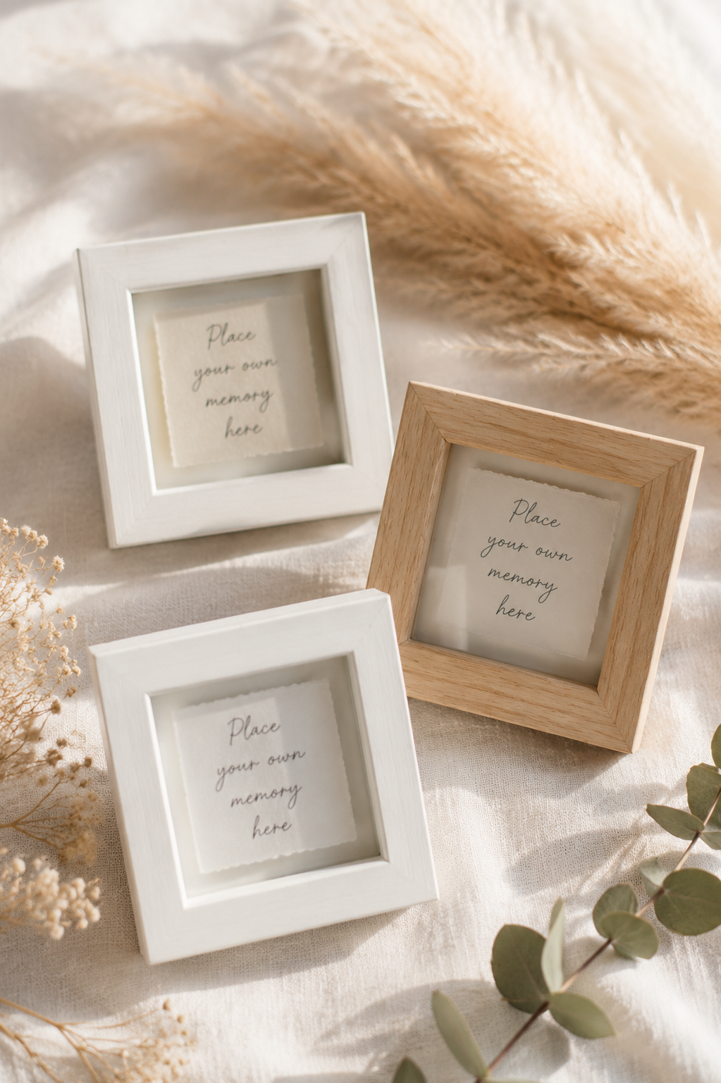 mini-frame-wedding-favors-blank-memory-diy