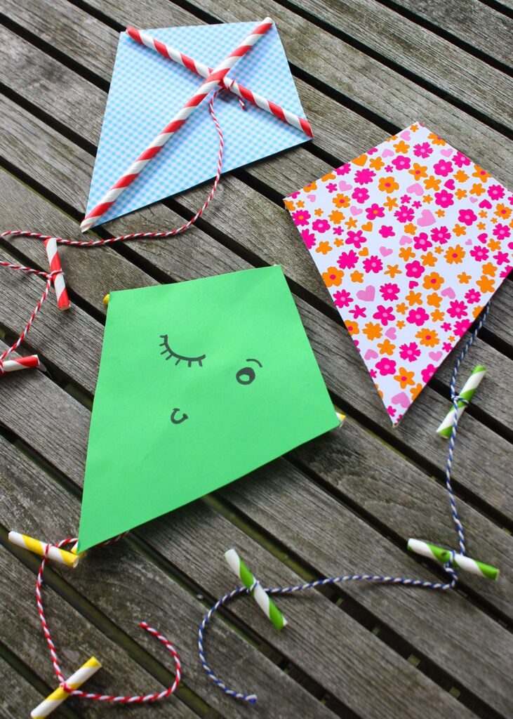 DIY-Mini-Kites-summer-crafts-for-kids