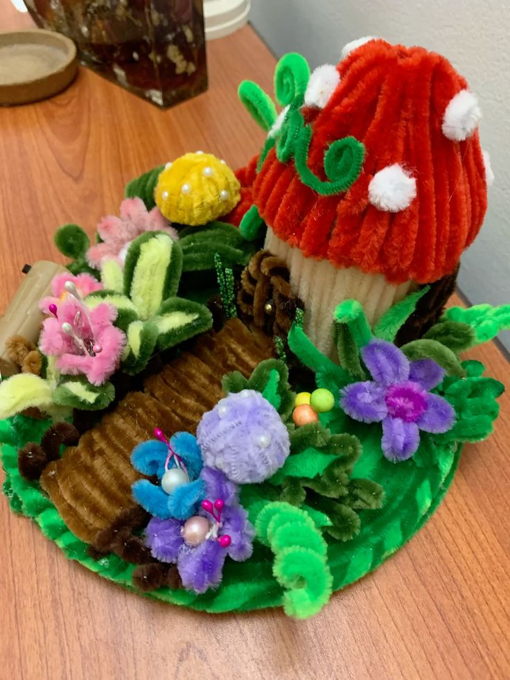 pipe-cleaner-crafts-for-kids-Mini-Habitat-Build