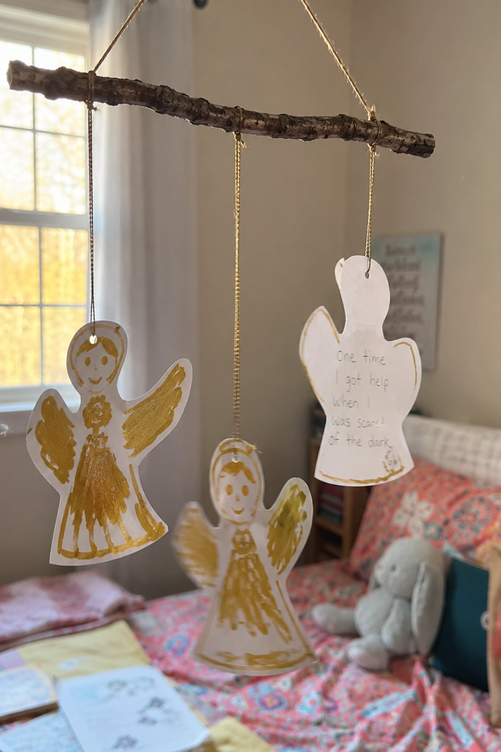 angel-messenger-mobile-craft-daniel-lions-den-kids-cardstock