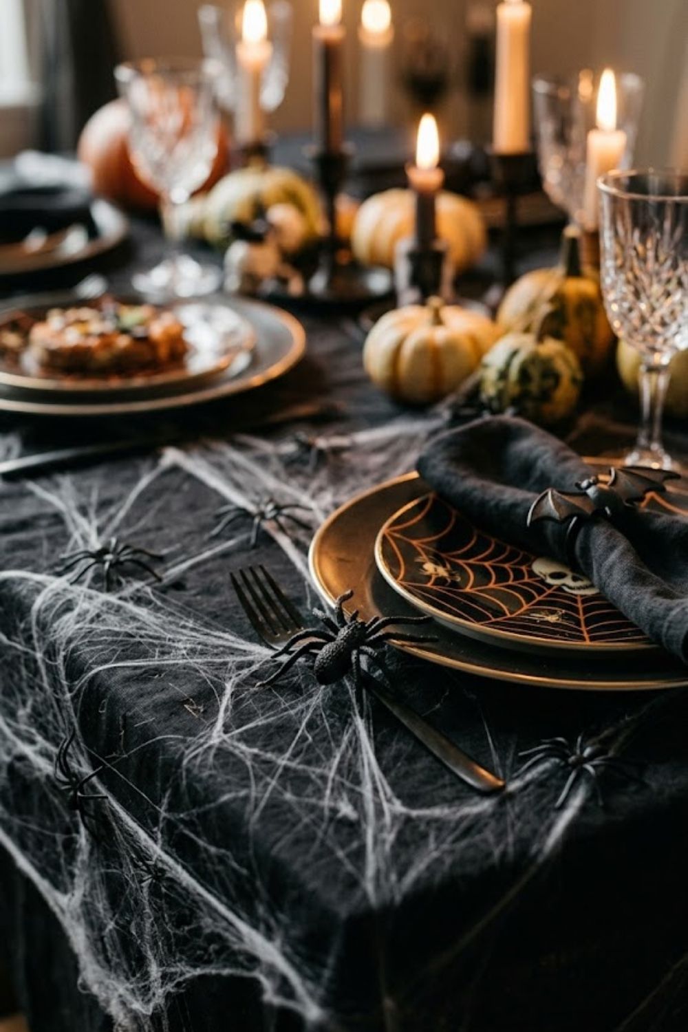 cobweb-table-runner