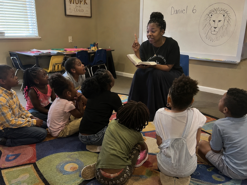 daniel-lions-den-story-first-sunday-school-teacher-children-real-classroom