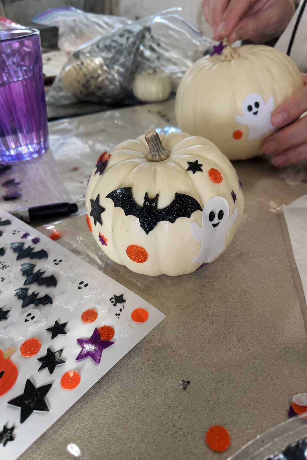 halloween-party-assisted-living-pumpkin-sticker-decorating