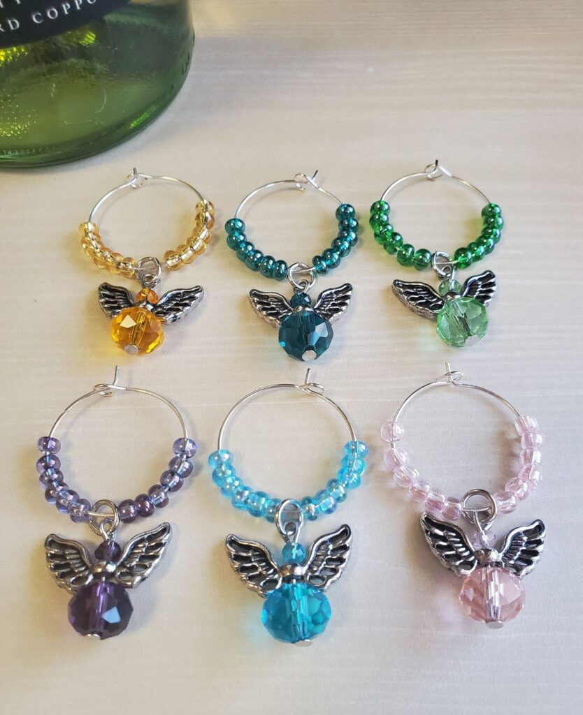 Beaded-Wine-Charm-Set-another-bead-crafts-for-seniors.