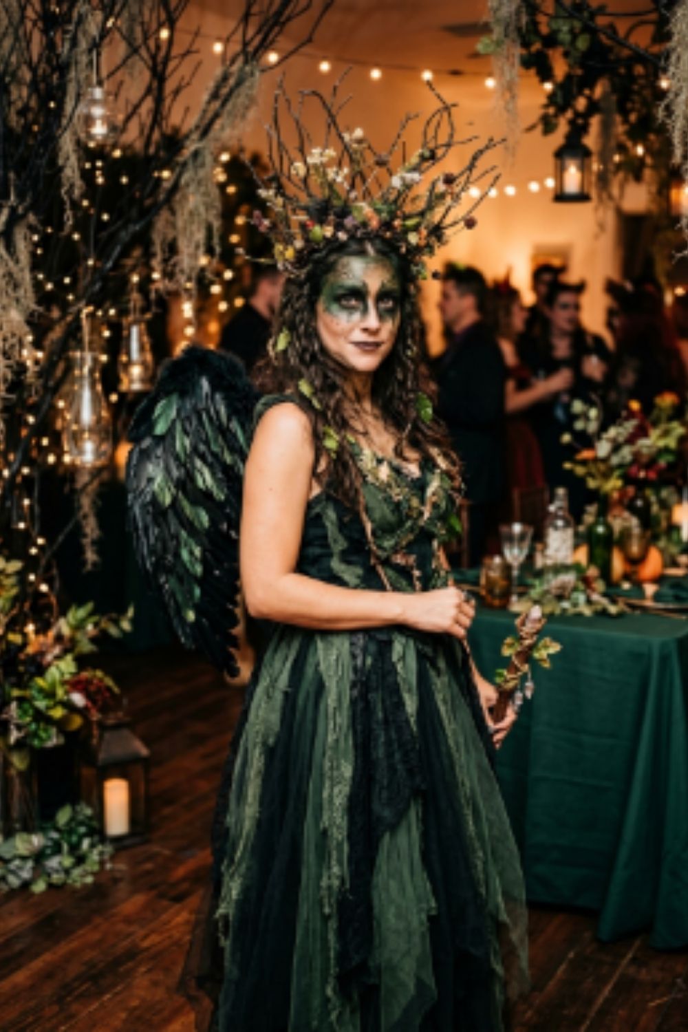 halloween-costume-party-ideas-dark-faerie-diy-costume