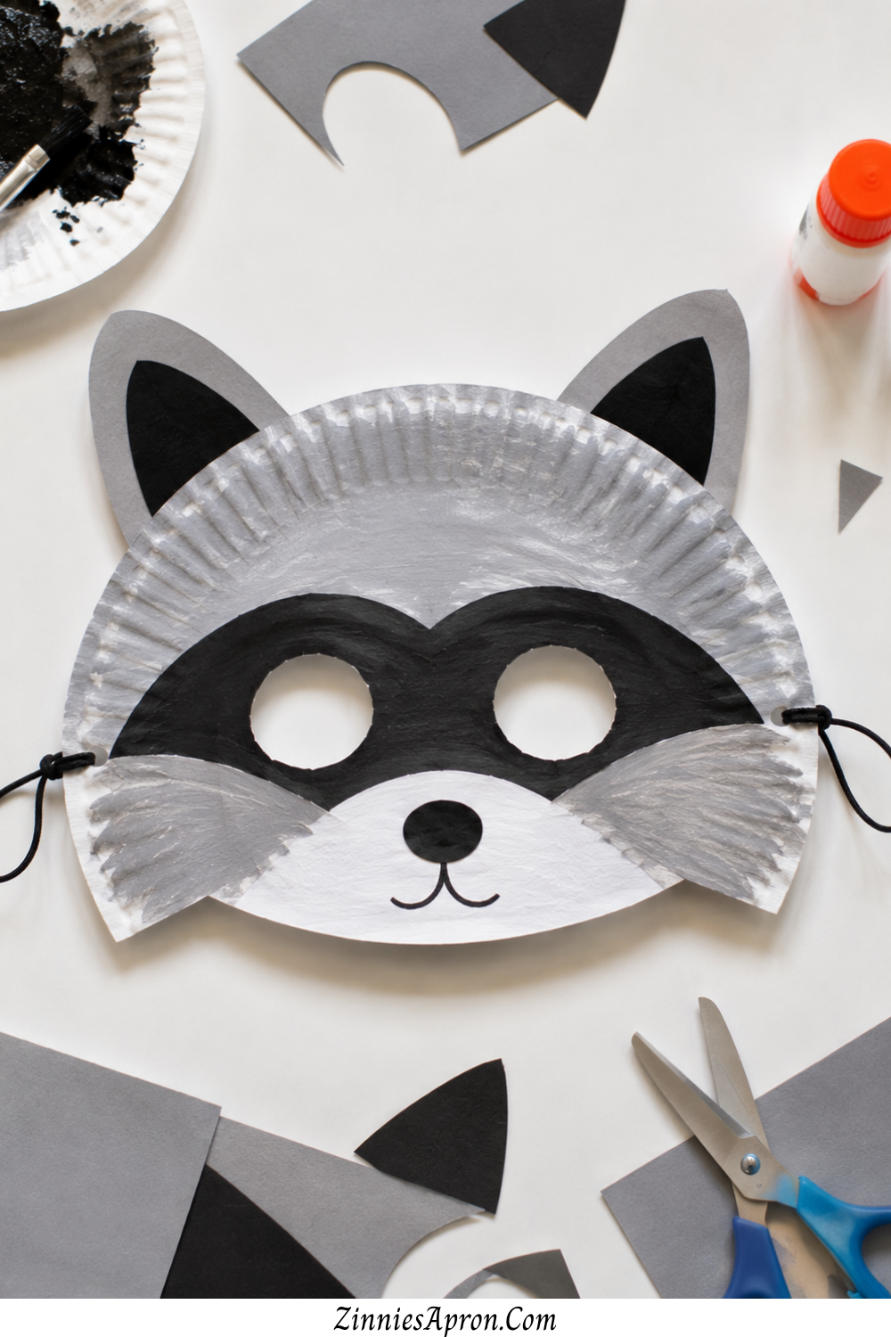 woodland-animal-crafts-for-preschool-raccoon-paper-plate-mask.jpg