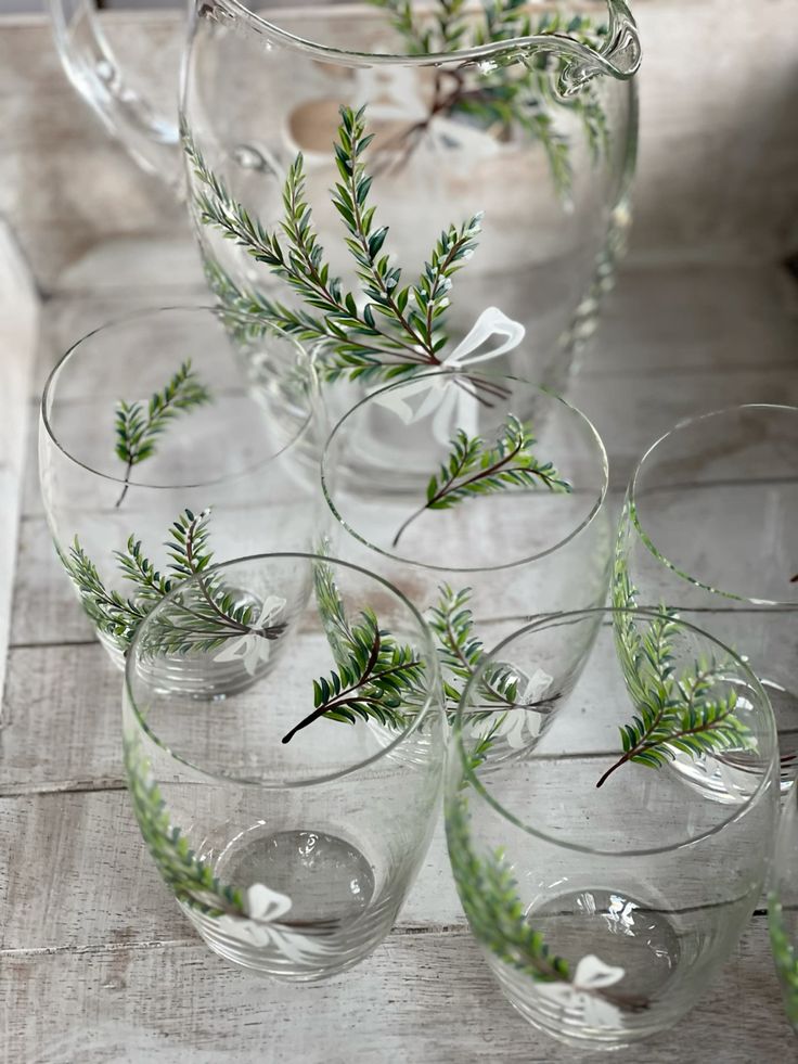 Glassware-With-a-Greenery-Detail.