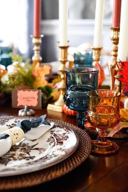 Mix-Thrifted-China-With-Modern-Glassware