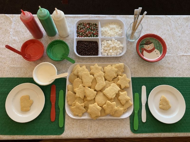 christmas-cookie-decorating-for-seniors-table-setup