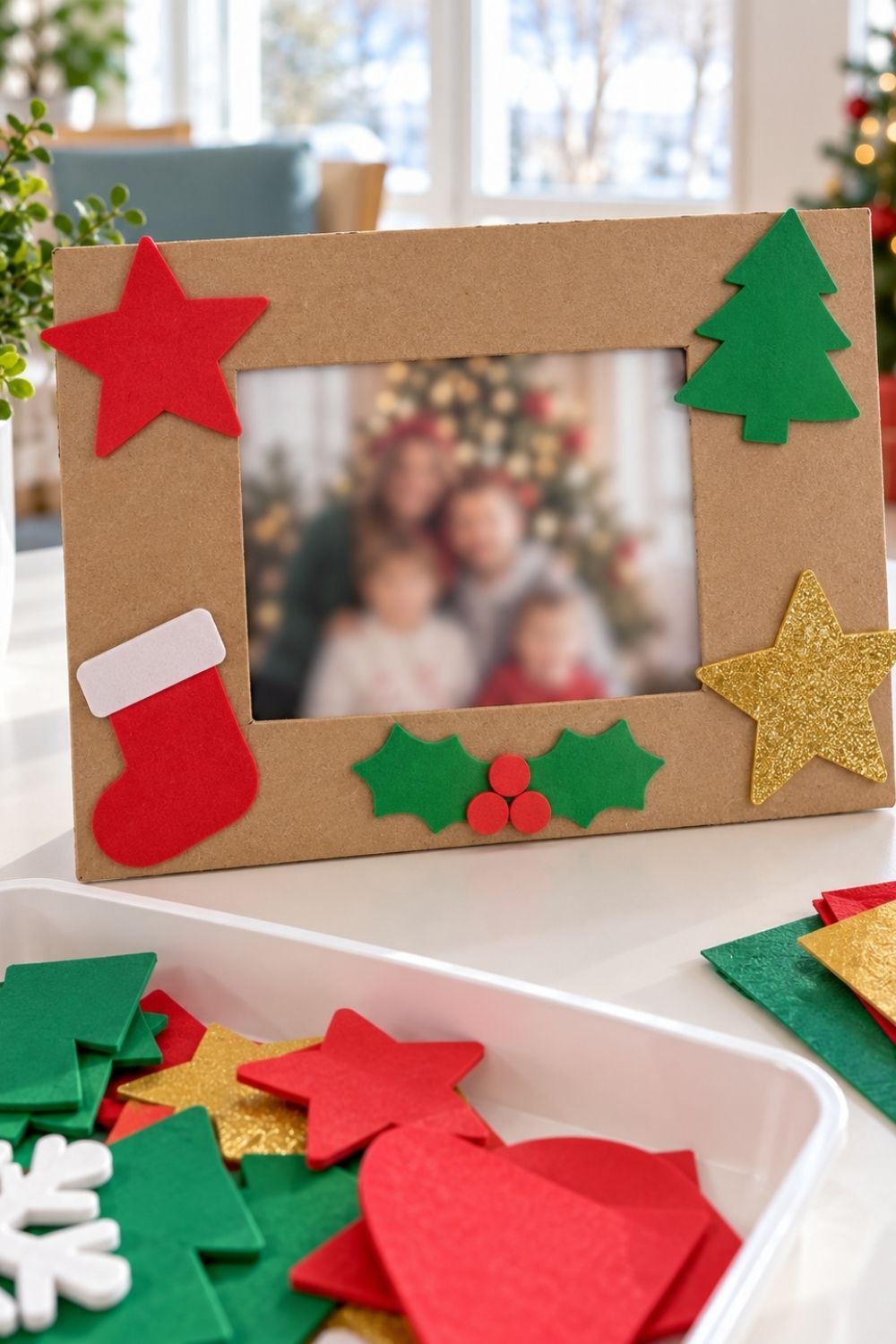 christmas-crafts-for-seniors-photo-frame