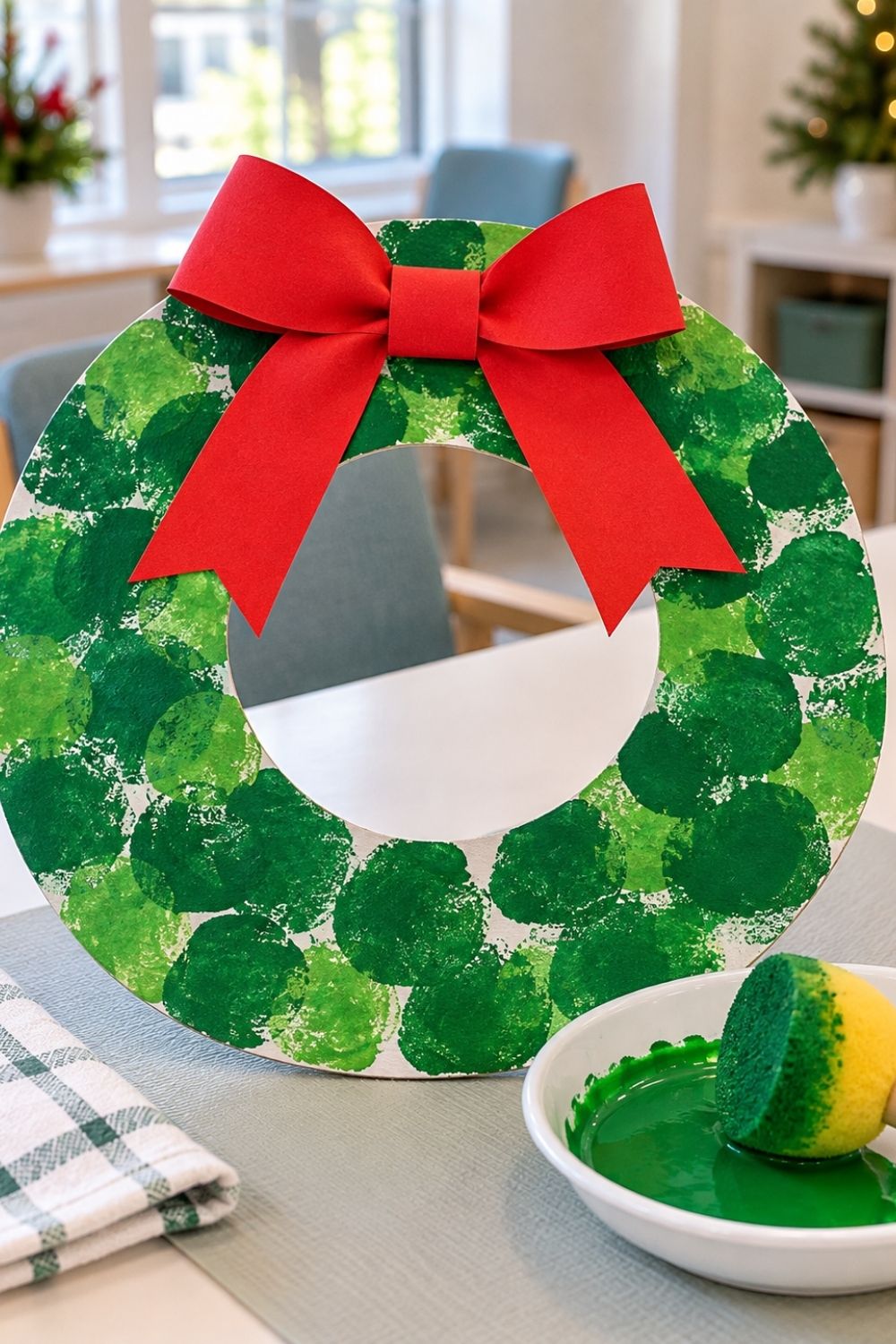 christmas-crafts-for-seniors-sponge-painted-wreath