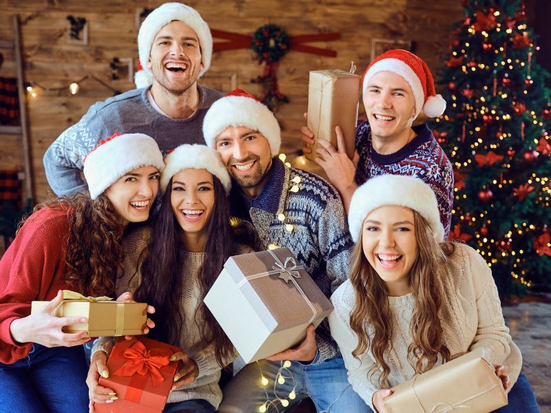 DIY-New-Year-gift-boxes-for-best-friends