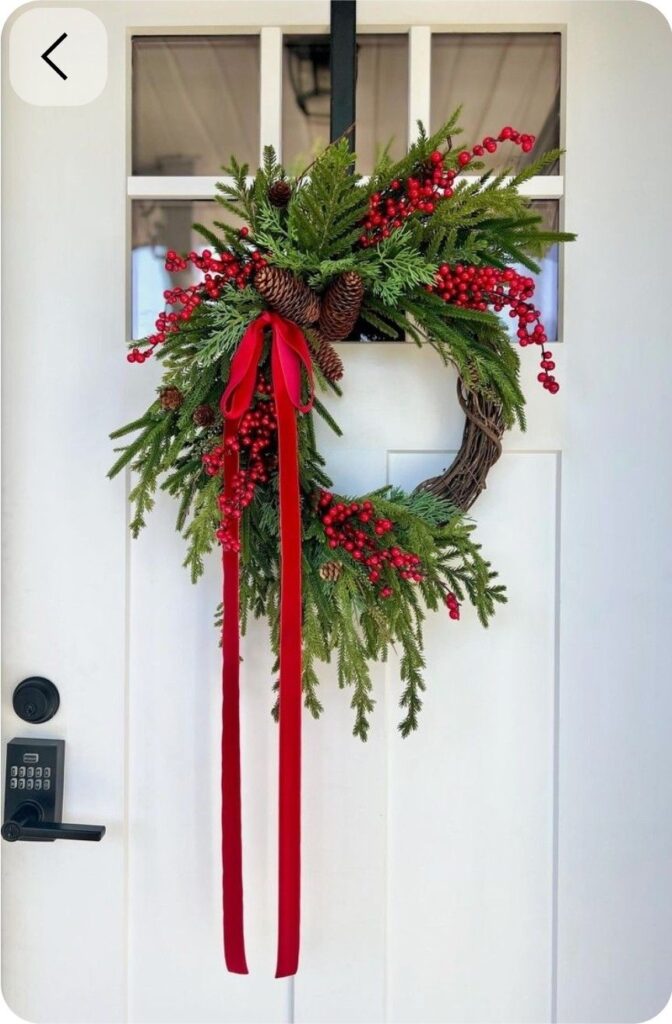 Plain-Outdoor-Christmas-Wreath-With-Wired-Ribbon.
