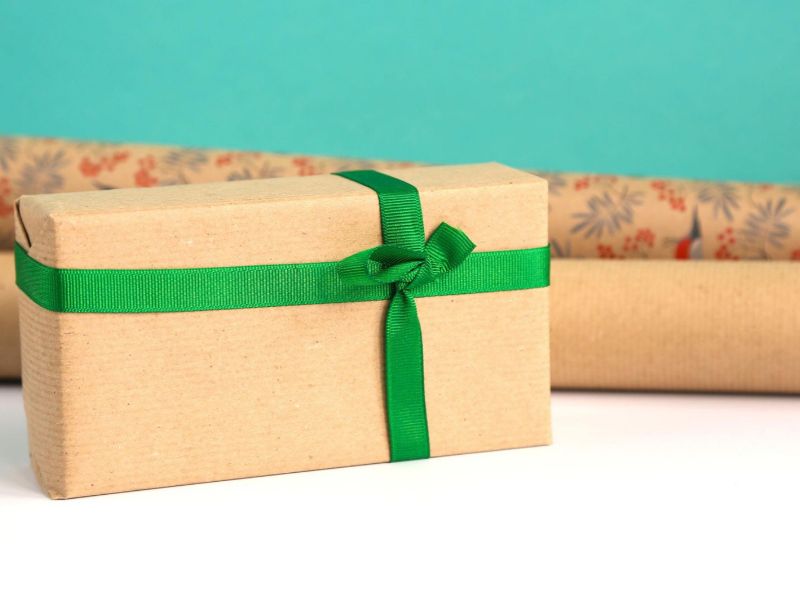 Turn-an-Old-Delivery-Box-Into-a-Christmas-Gift-Box.