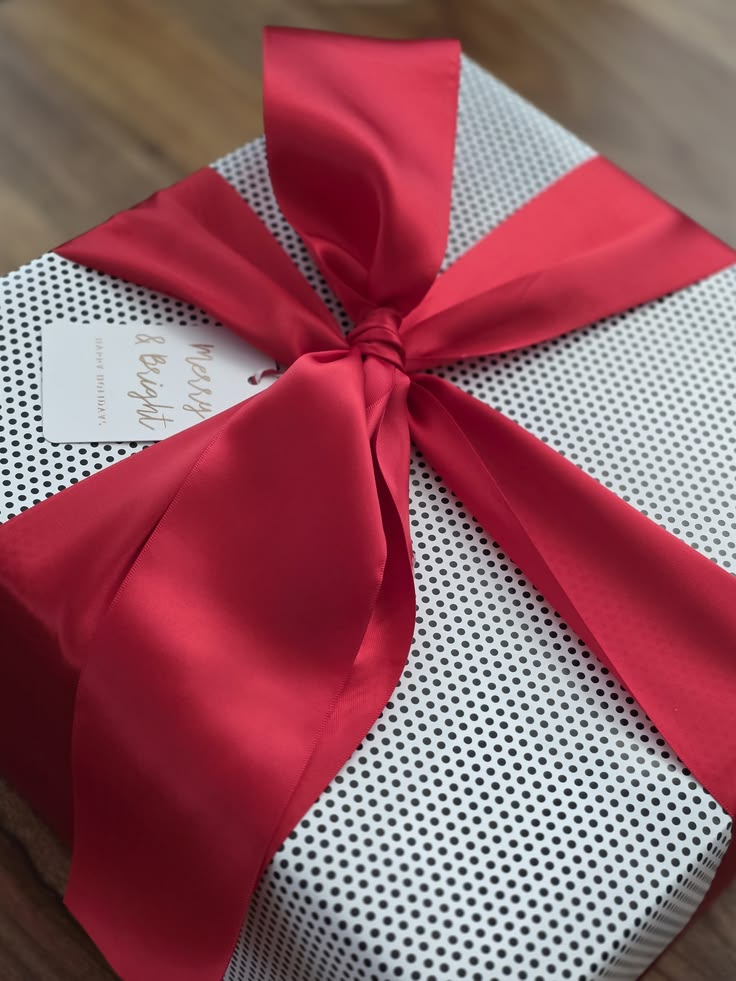Use-a-Paper-Belly-Band-Instead-of-Wrapping-the-Whole-Gift.