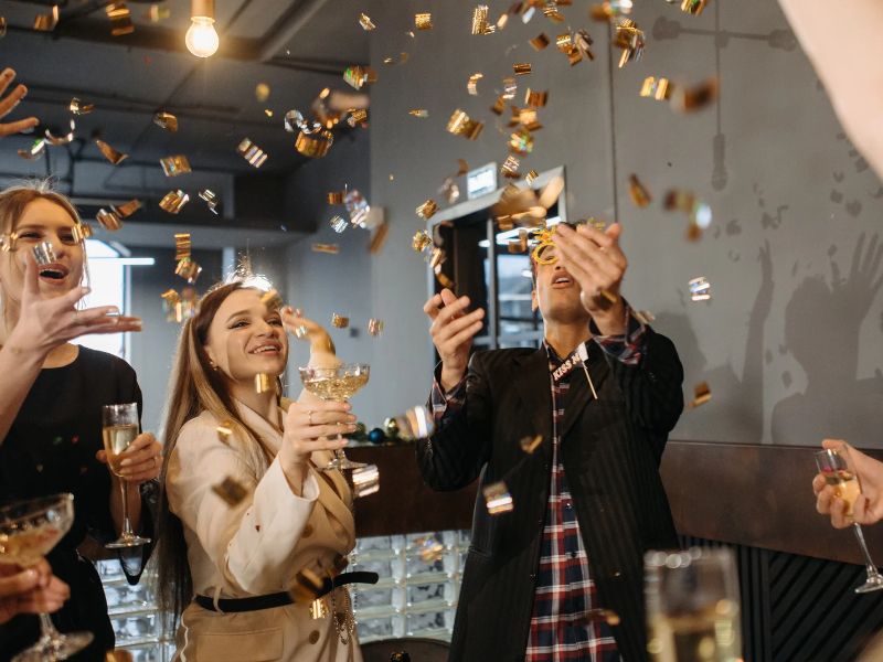 family-New-Years-Eve-party-games